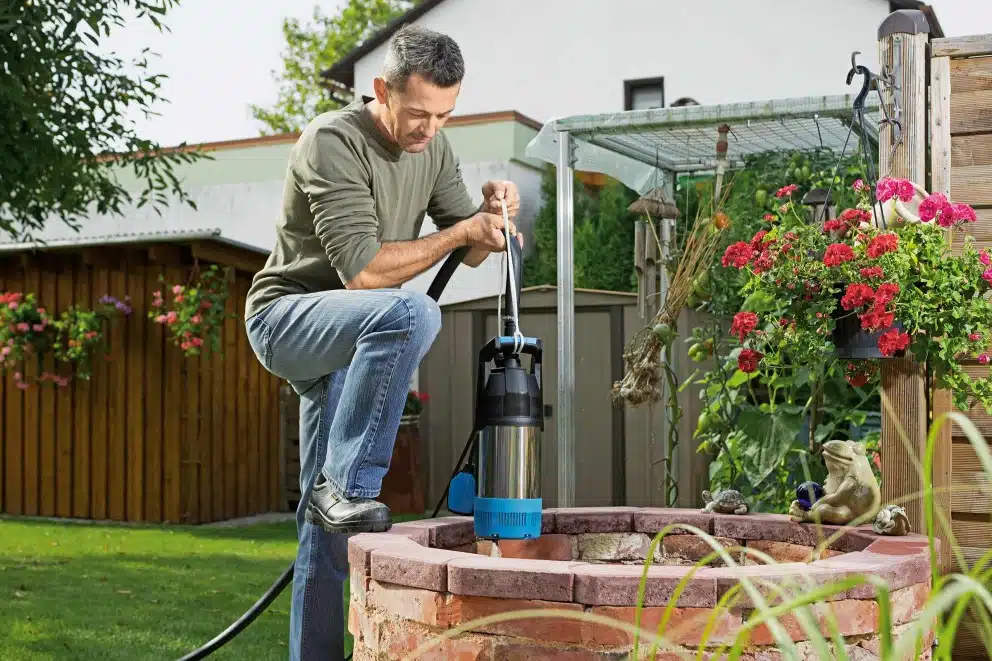 Faire appel à un professionnel pour installer une pompe de jardinage chez soi